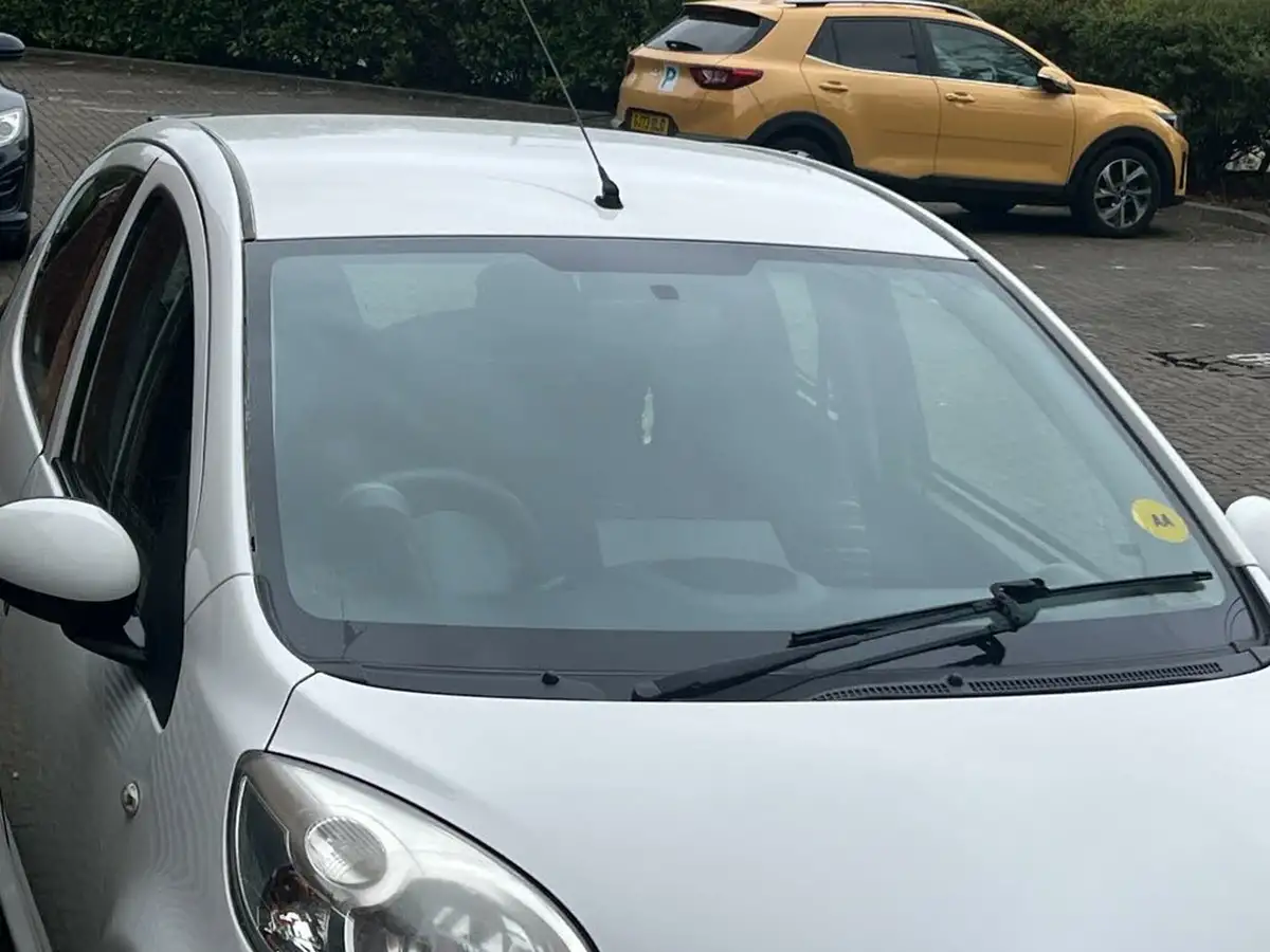 2012-citroen-c1-10-vtr-5d-big-43