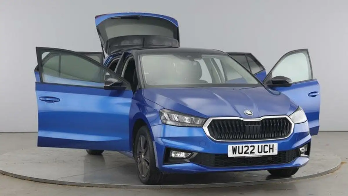 2022-skoda-fabia-10-mpi-colour-edition-big-8