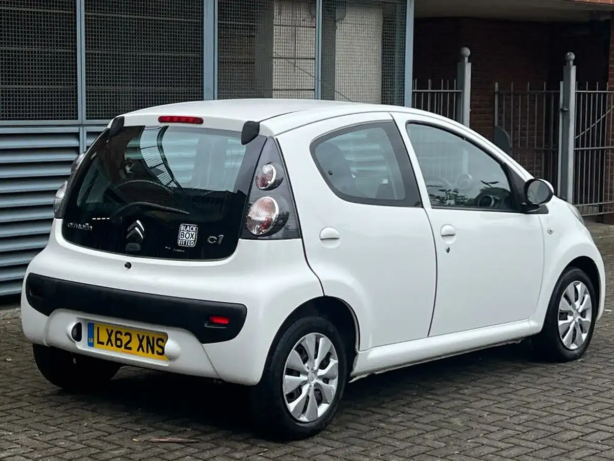 2012-citroen-c1-10-vtr-5d-big-19