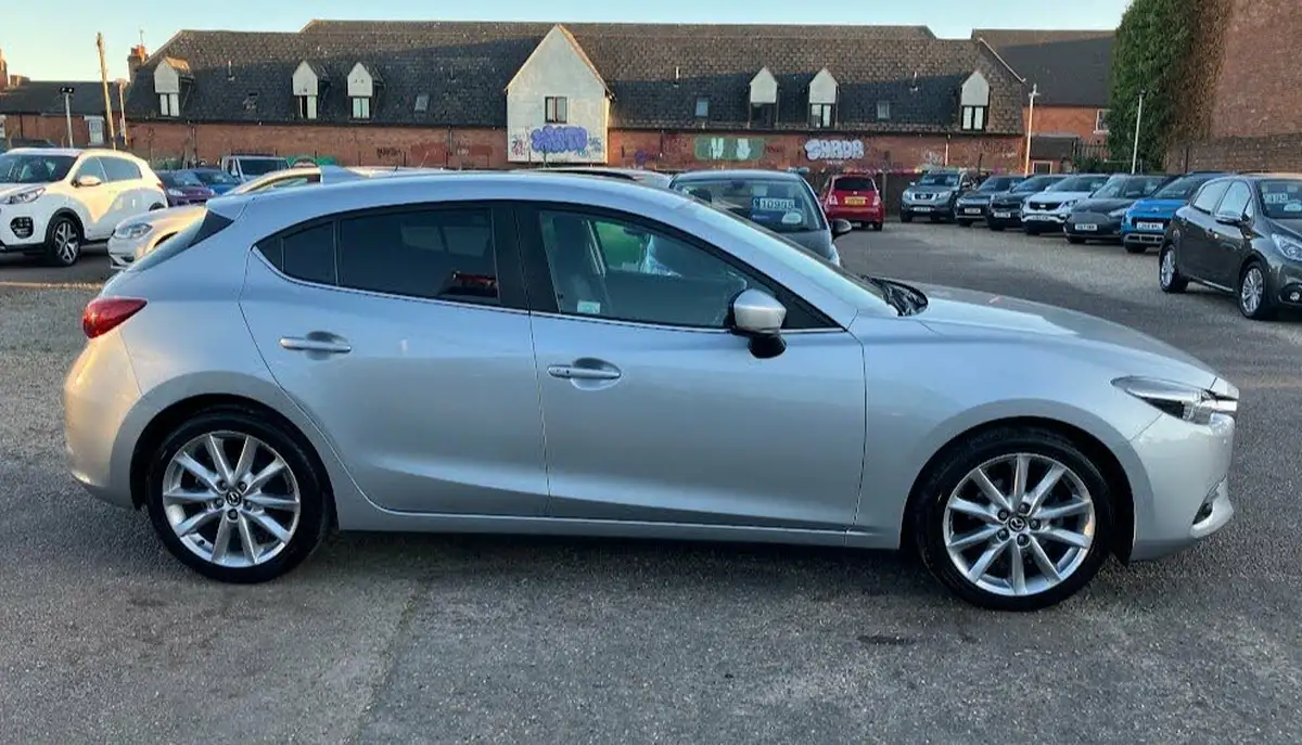 2018-mazda-mazda3-20-sport-nav-120ps-hatchback-5d-big-1