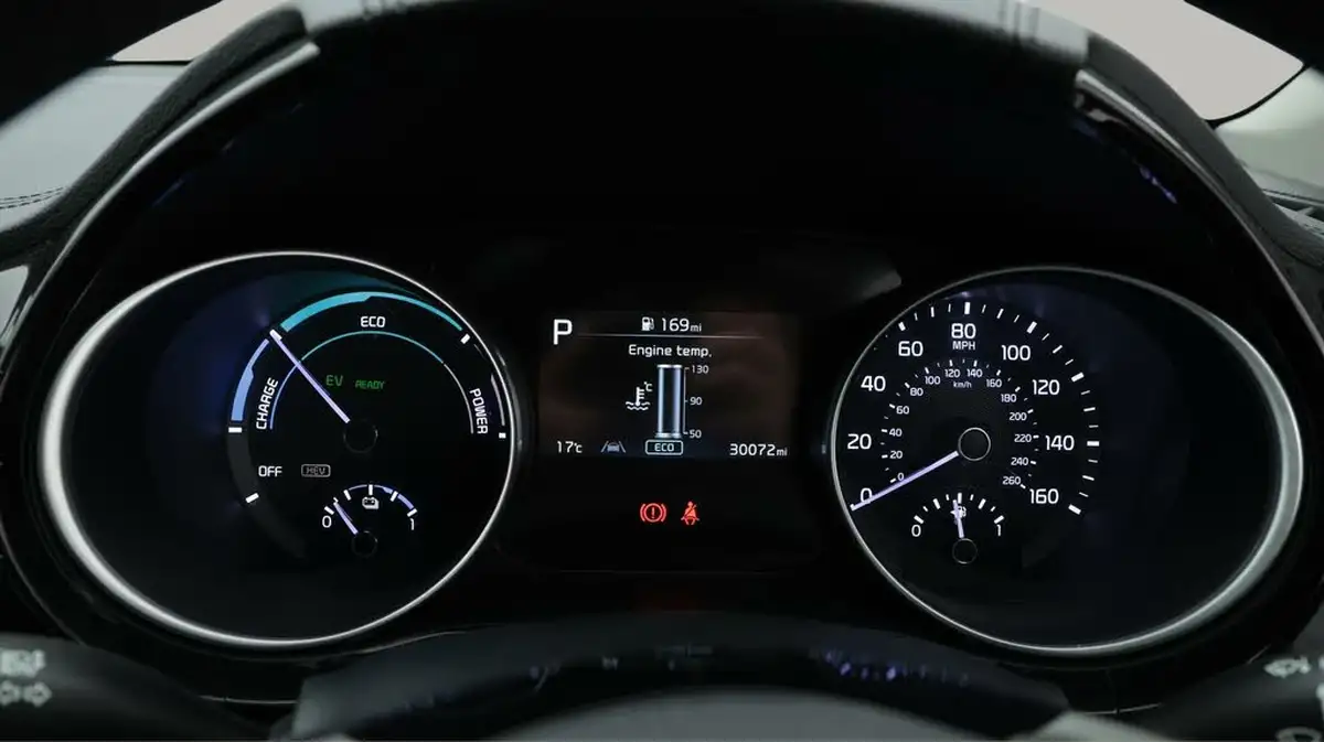2023-kia-xceed-16-gdi-3-big-10