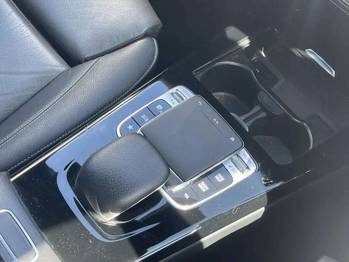 2019-mercedes-benz-cla-13-cla-200-amg-line-coupe-4d-7g-dct-big-17