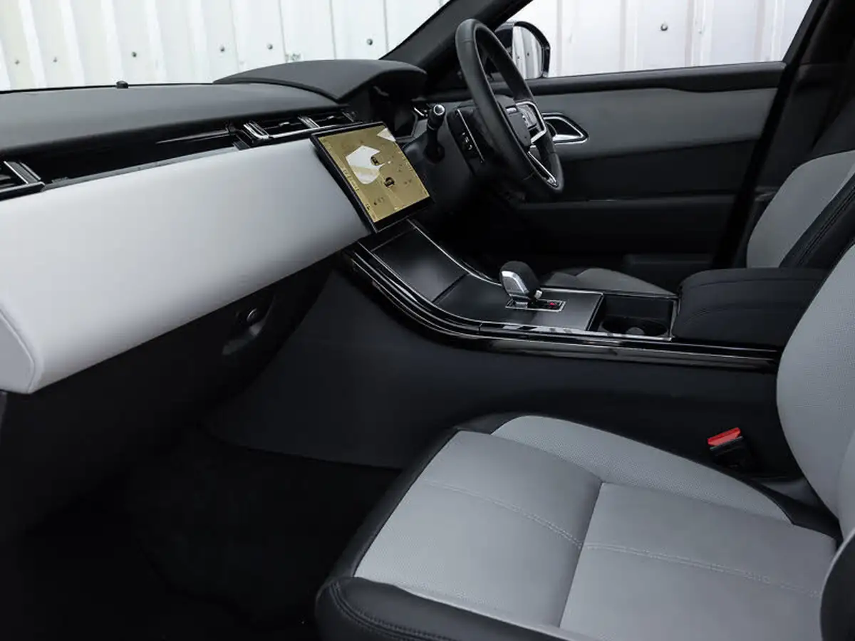 2023-land-rover-range-rover-velar-20-d200-dynamic-se-big-4