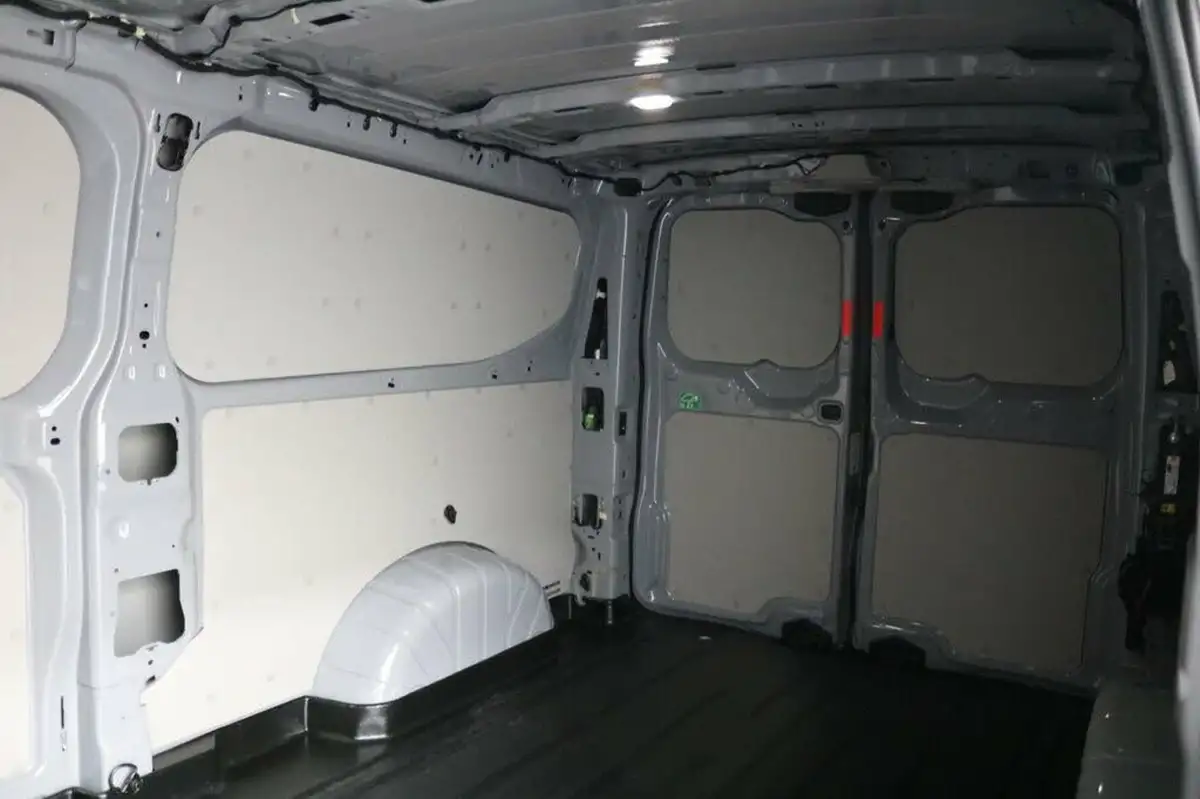 2023-ford-transit-custom-20tdci-320-l2h1-limited-136pseu6e-panel-van-1996cc-auto-big-14