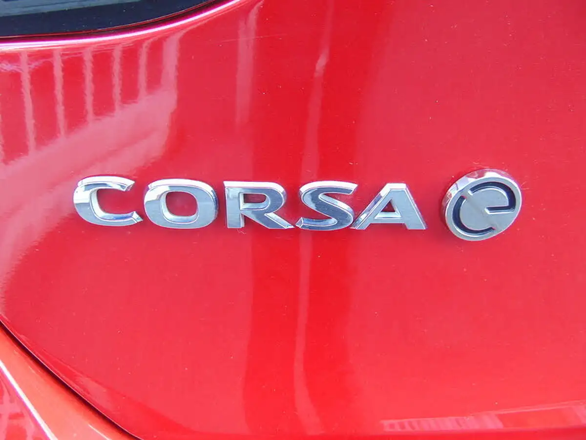 2020-vauxhall-corsa-e-elite-nav-74kw-big-43