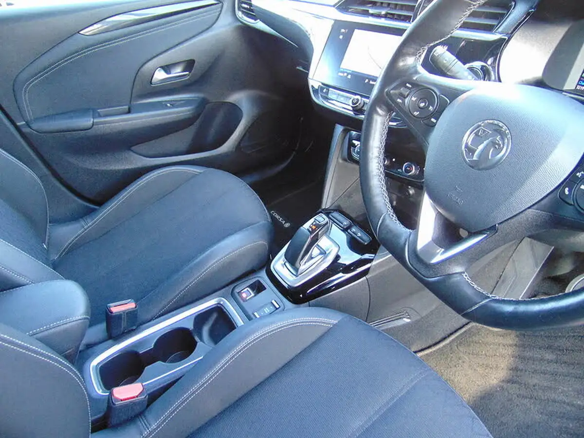 2020-vauxhall-corsa-e-elite-nav-74kw-big-19