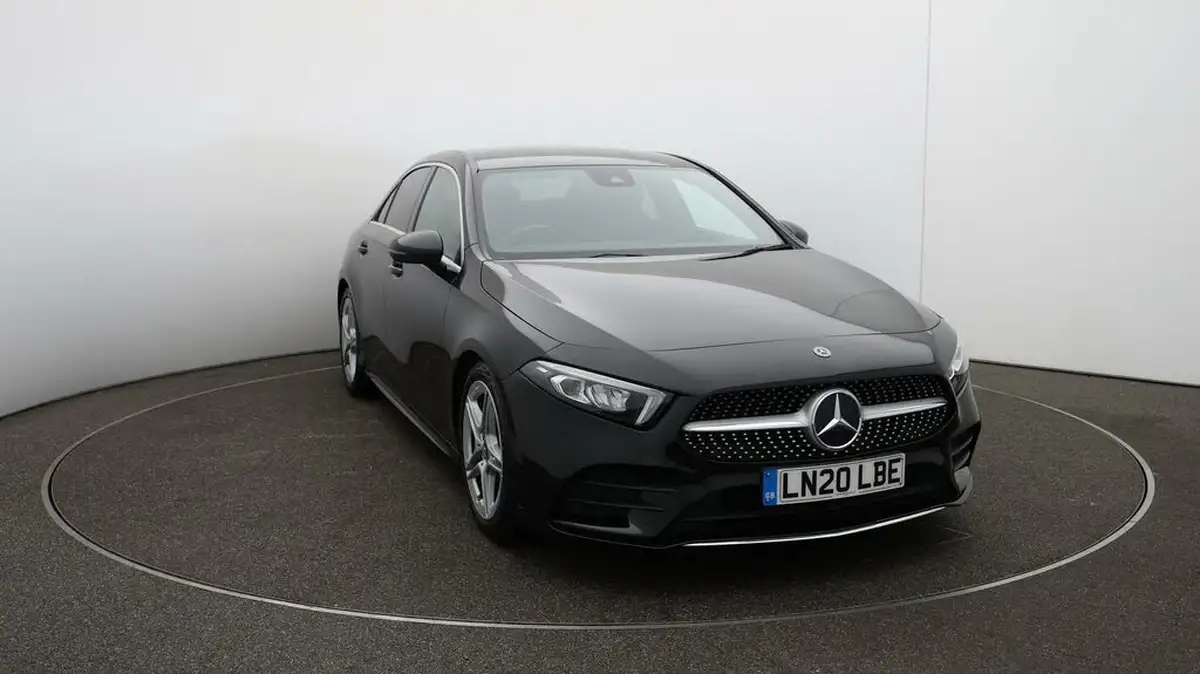2020-mercedes-benz-a-class-13-a200-amg-line-saloon-4d-7g-dct-big-32