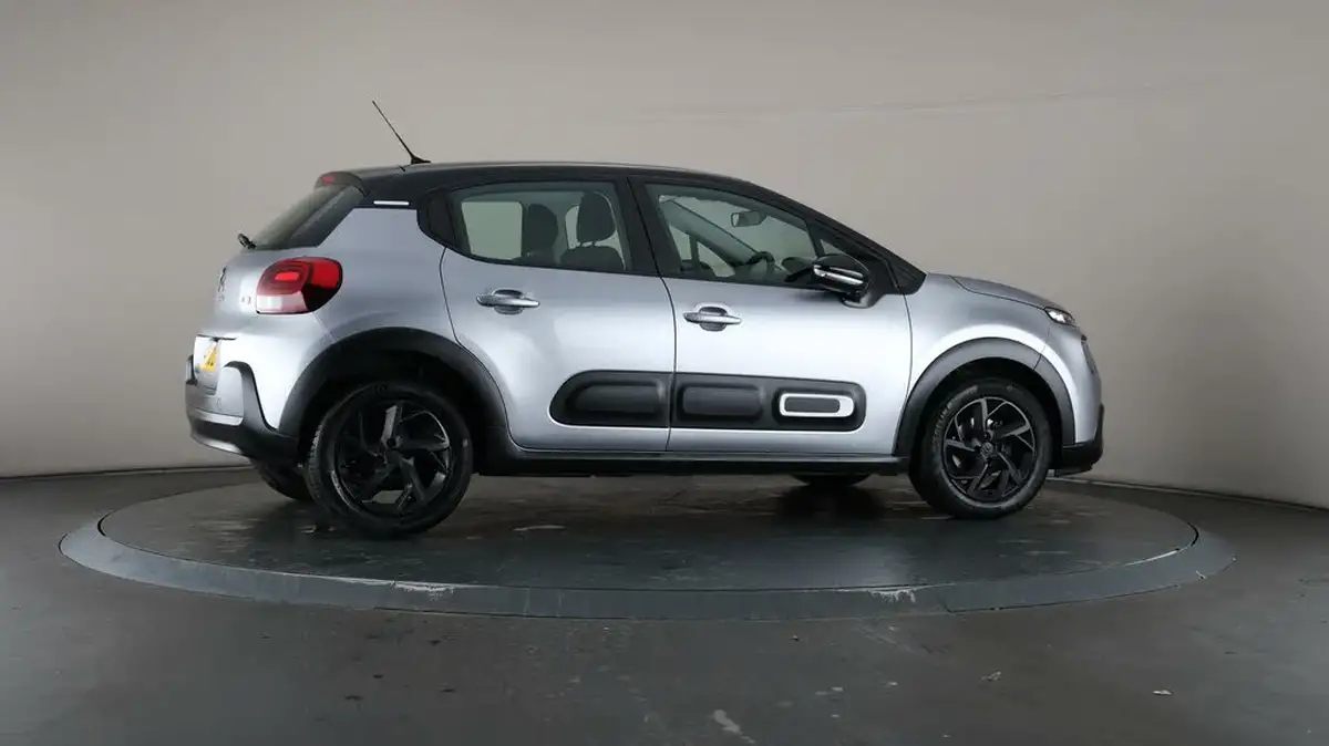 2021-citroen-c3-12-puretech-shine-83ps-big-54