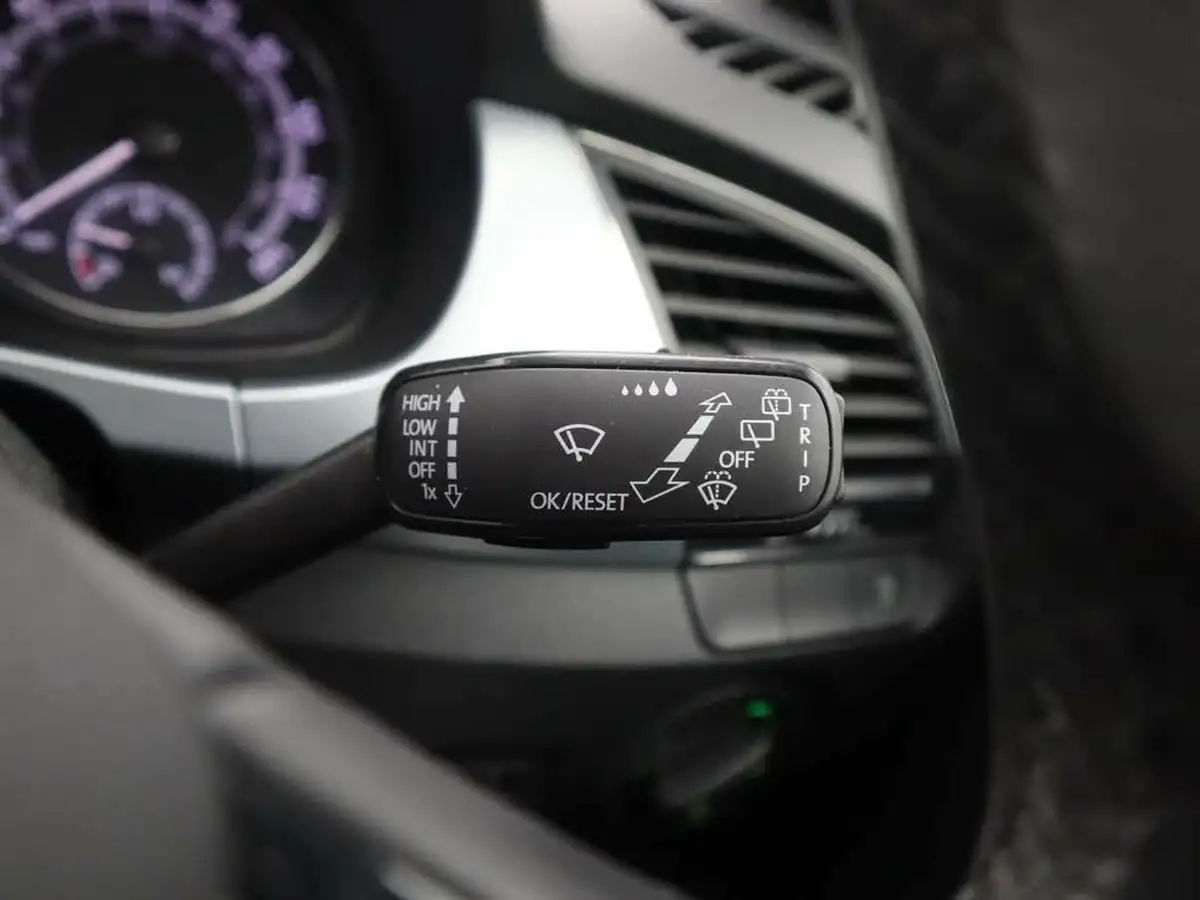 2020-skoda-fabia-10-tsi-se-95ps-estate-big-24