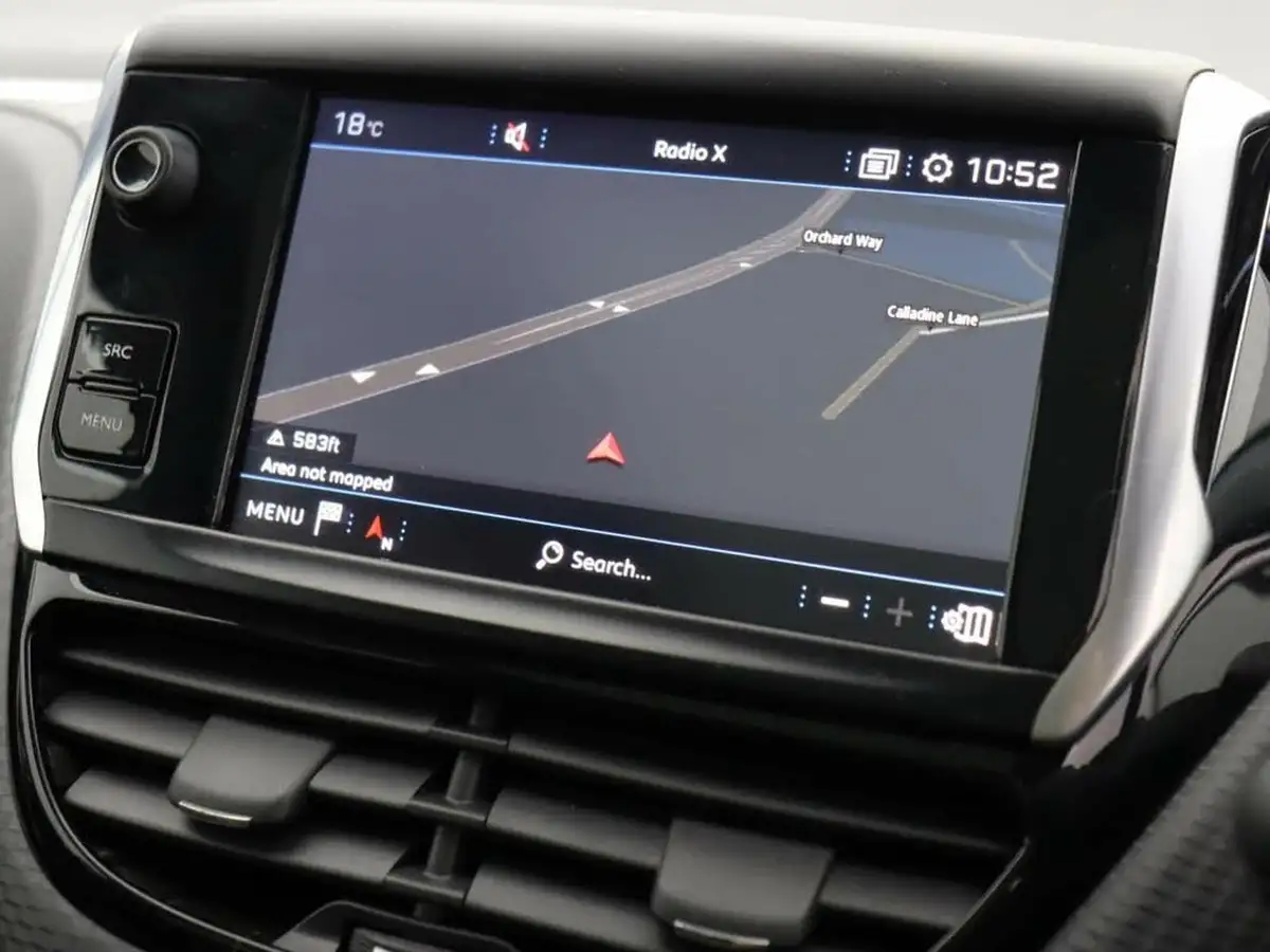 2018-peugeot-2008-suv-12-puretech-allure-premium-ss-big-13