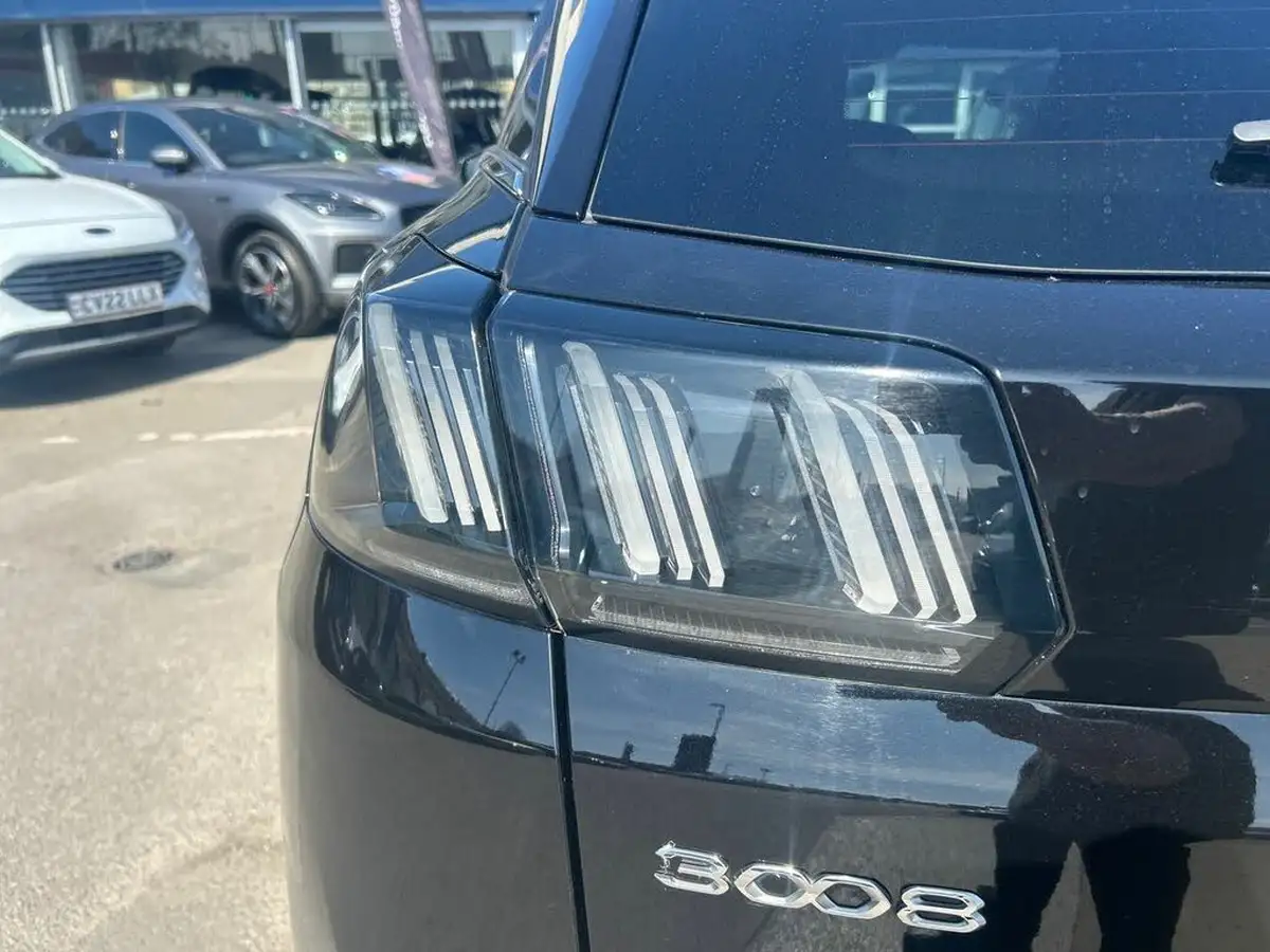 2021-peugeot-3008-suv-12-puretech-gt-premium-big-25