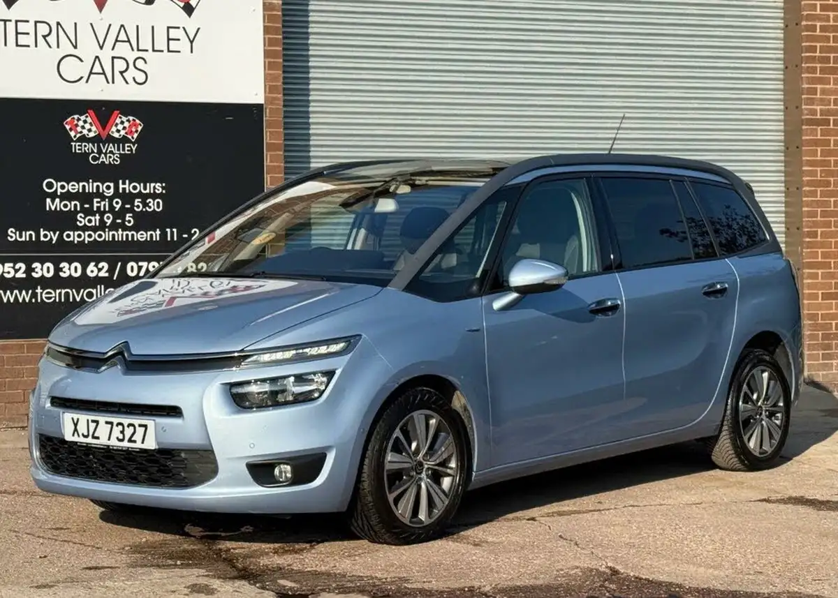 2015-citroen-grand-c4-picasso-16bluehdi-exclusive-eat6-big-26