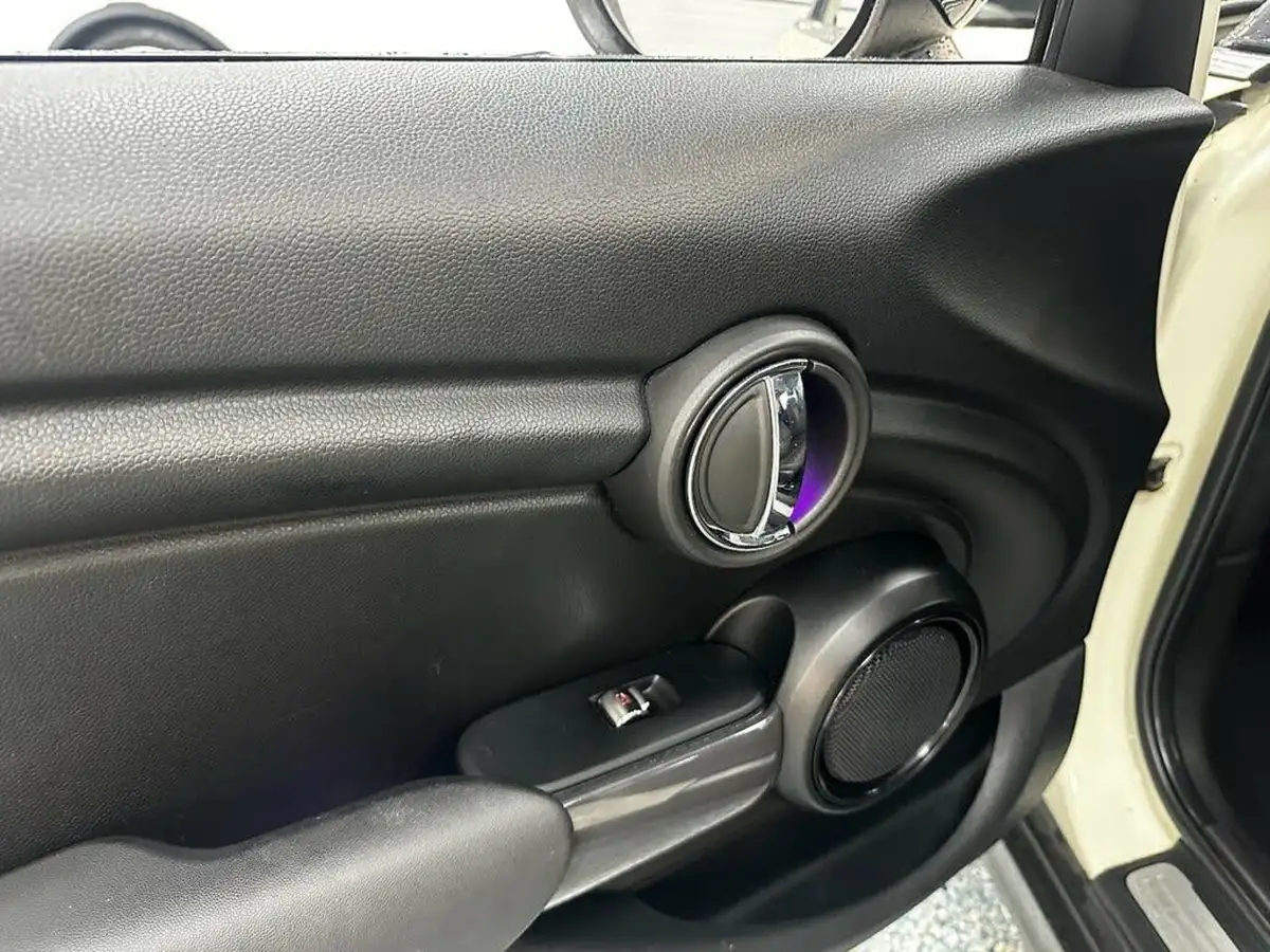 2019-mini-cooper-15-cooper-classic-hatchback-5d-auto-big-19