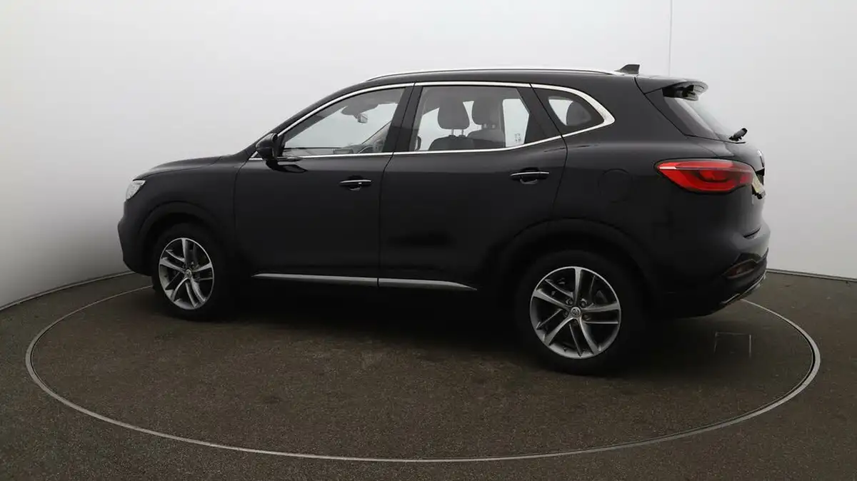 2022-mg-hs-15t-gdi-excite-162ps-big-37