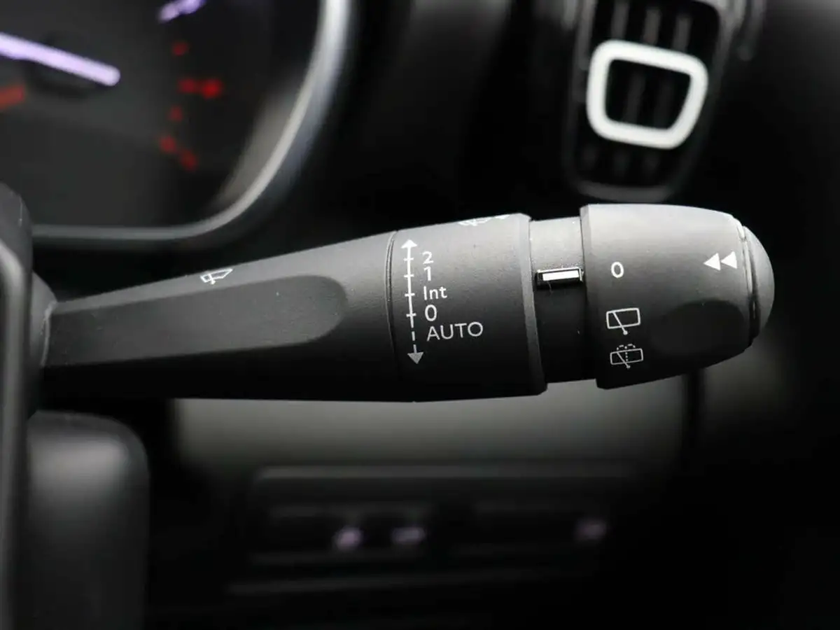 2022-citroen-c3-aircross-12-puretech-shine-110ps-big-32
