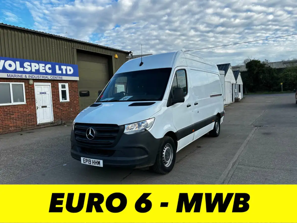 2019-mercedes-benz-sprinter-21cdi-314-l2h1-143pseu6c-panel-van-fwd-big-0