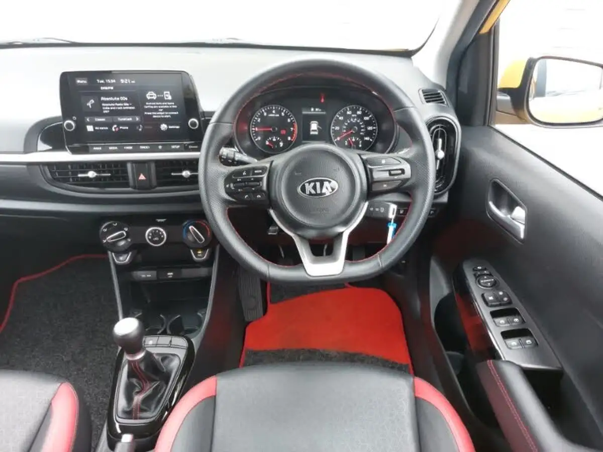 2021-kia-picanto-10-gt-line-big-6