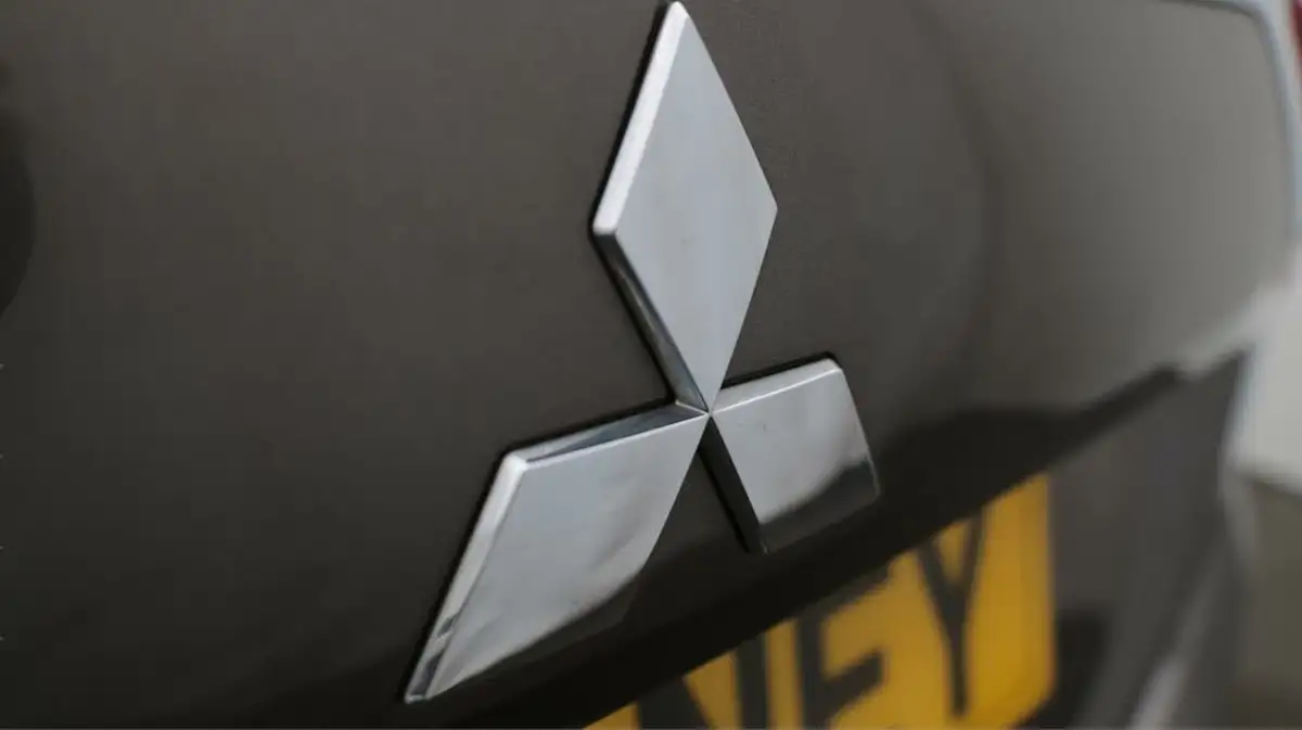 2019-mitsubishi-outlander-20-exceed-big-22
