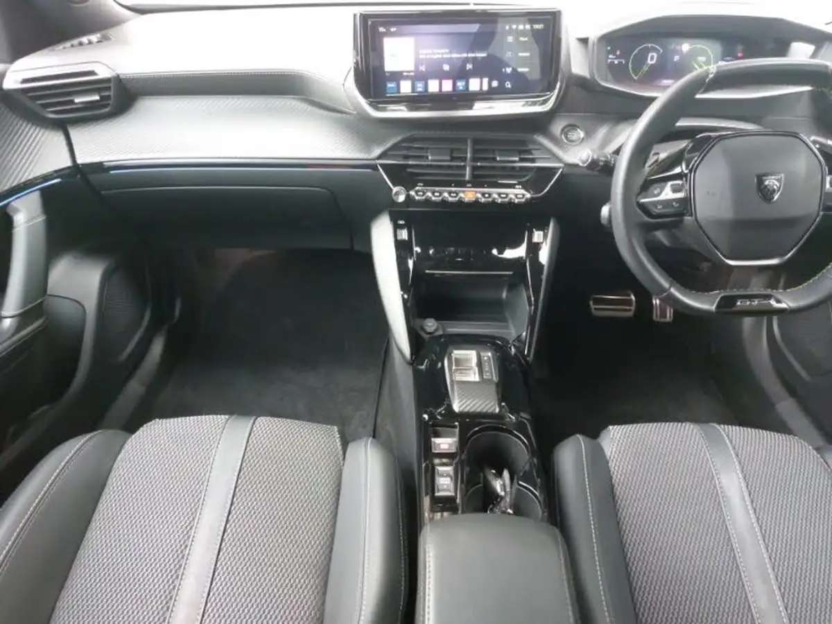 2024-peugeot-2008-suv-12-puretech-gt-130ps-eat8-big-2