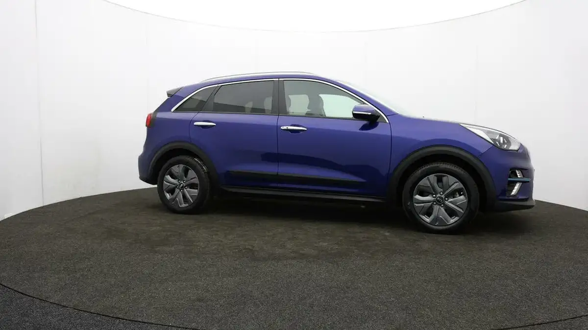2021-kia-e-niro-ev-3-big-33