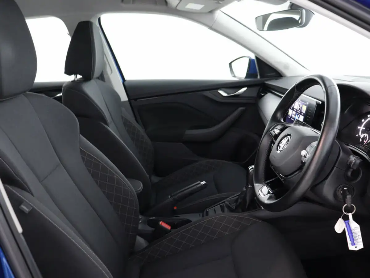2022-skoda-kamiq-10-tsi-se-109ps-dsg-big-36