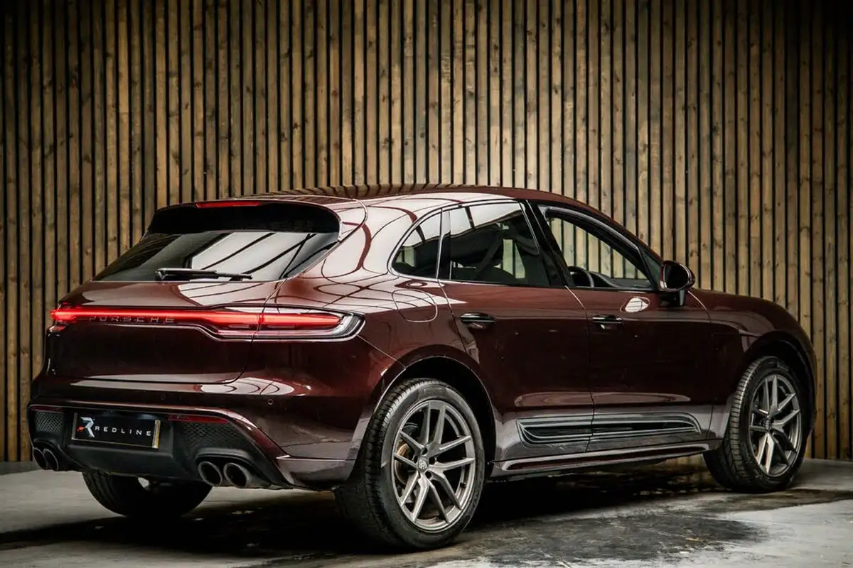 2024-porsche-macan-20-t-big-3