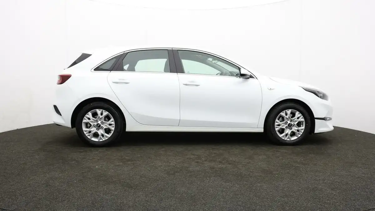 2021-kia-ceed-10-t-gdi-2-hatchback-big-31