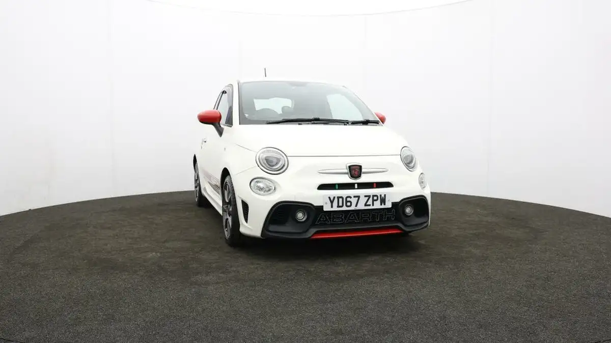 2017-abarth-595-14-tjet-big-42