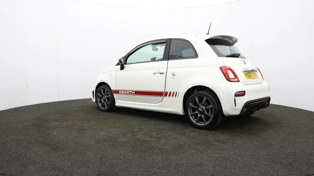 2017-abarth-595-14-tjet-big-66