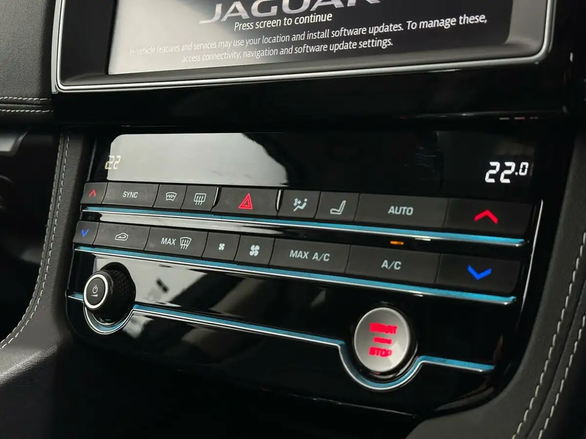 2019-jaguar-f-pace-30td-s-big-20