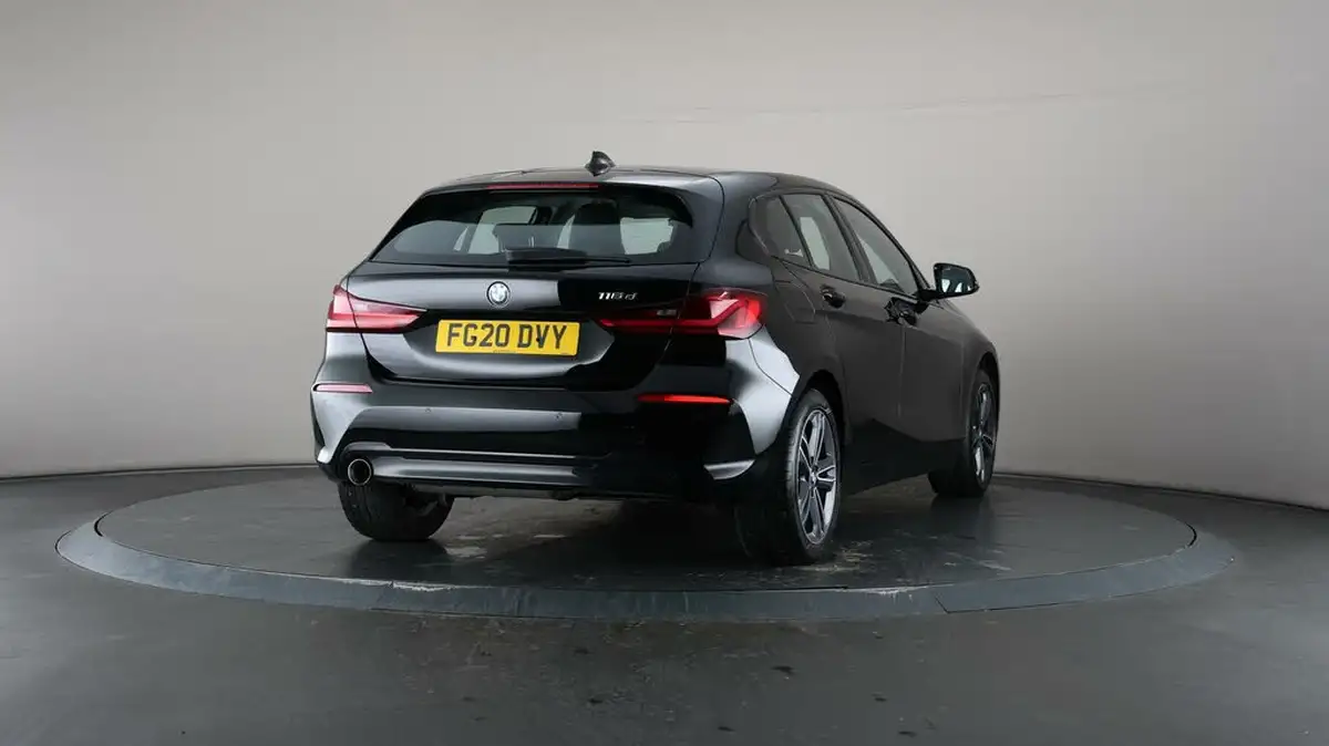 2020-bmw-1-series-15td-116d-sport-big-61