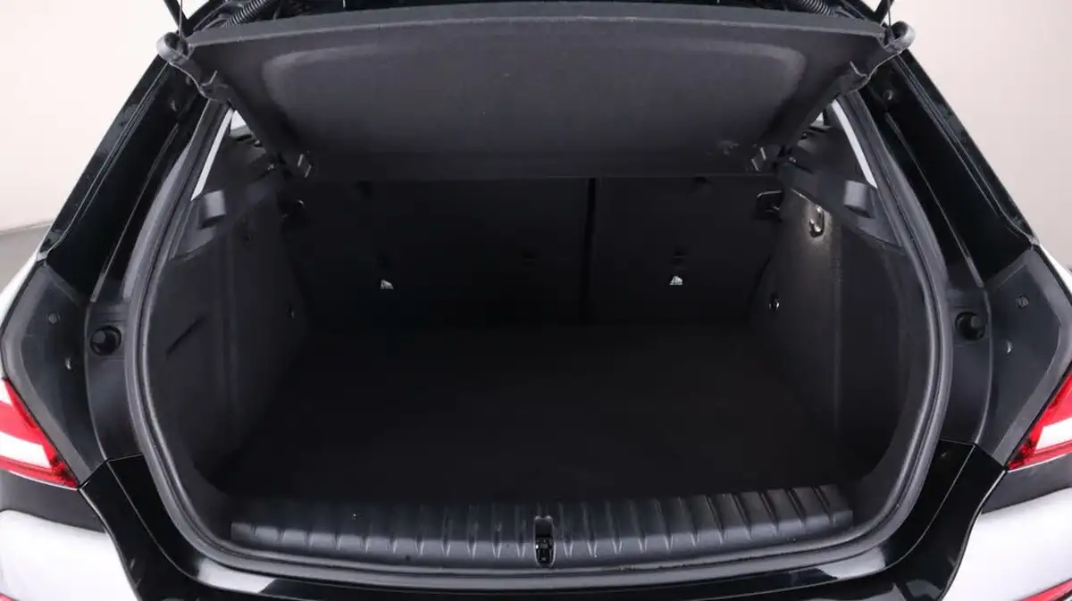 2020-bmw-1-series-15td-116d-sport-big-16