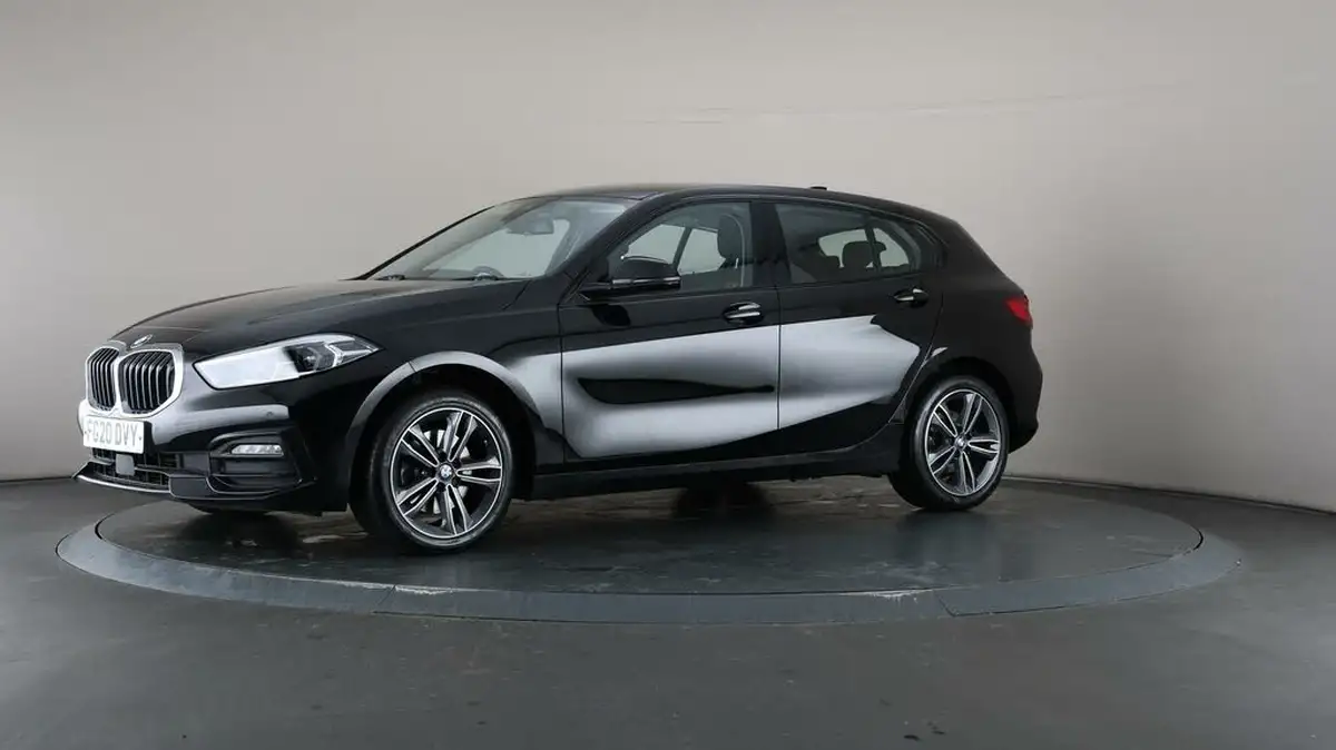 2020-bmw-1-series-15td-116d-sport-big-33