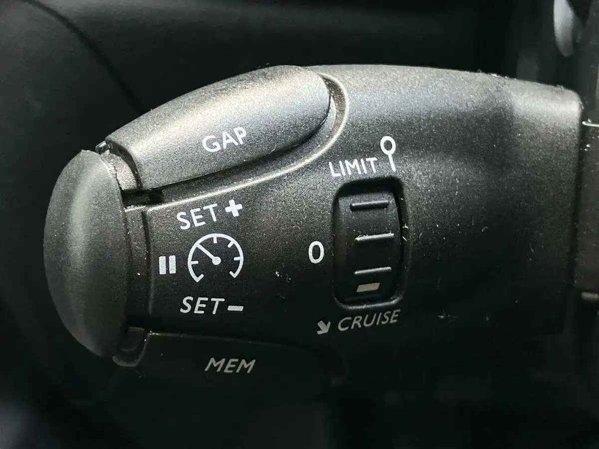 2022-citroen-c5-aircross-12-puretech-shine-ss-big-19