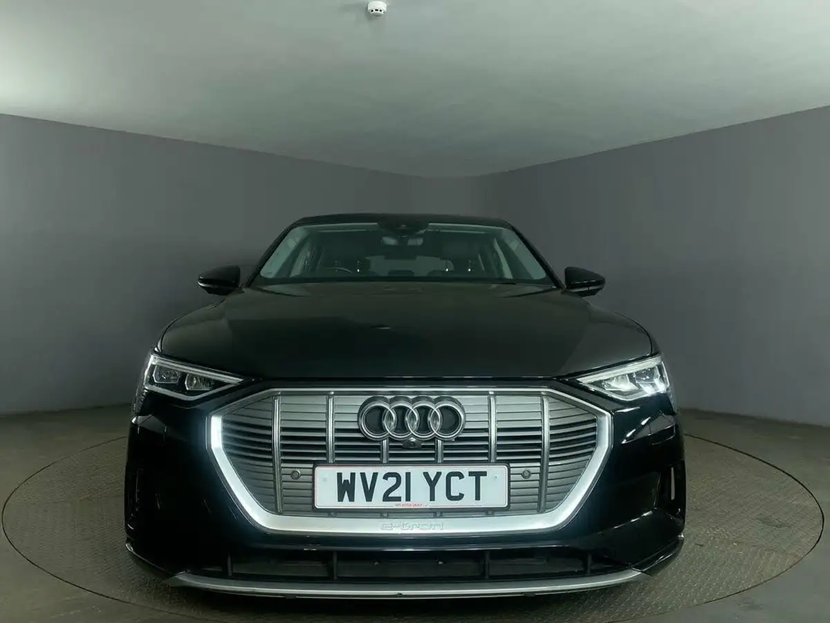 2021-audi-e-tron-50e-sport-station-wagon-big-2