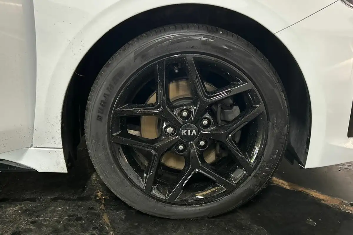 2021-kia-pro-ceed-15-t-gdi-gt-line-big-14