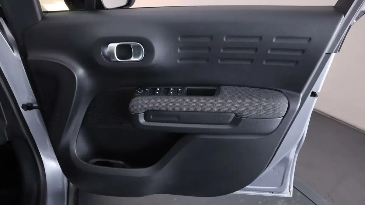 2021-citroen-c3-aircross-12-puretech-feel-110ps-big-14