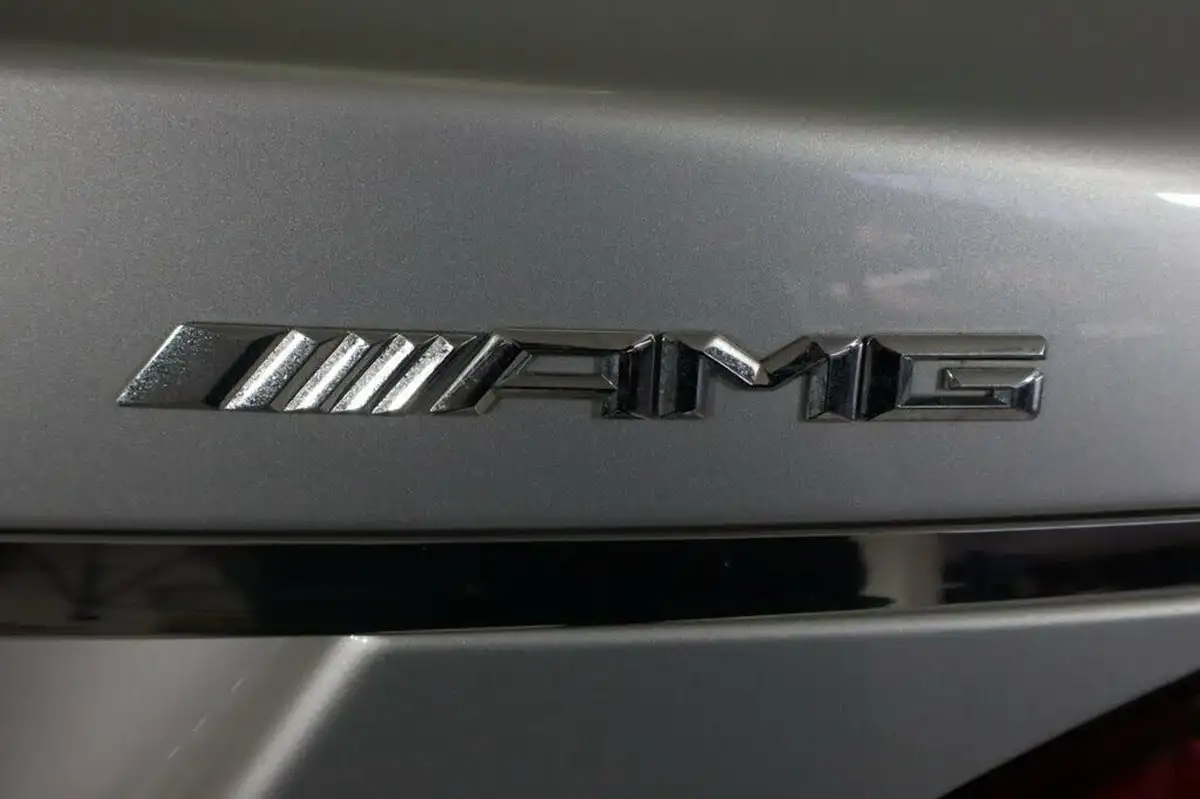 2015-mercedes-benz-cls-class-21td-cls220-amg-line-ss-coupe-4d-big-33