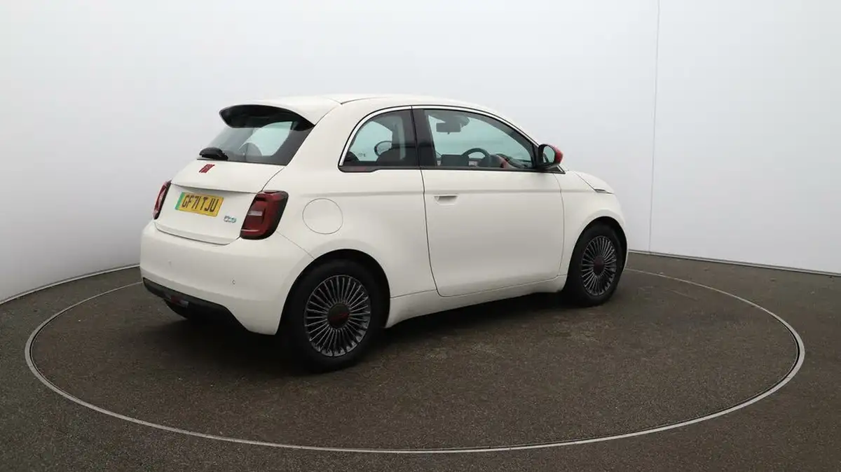 2021-fiat-500-e-red-117bhp-big-44