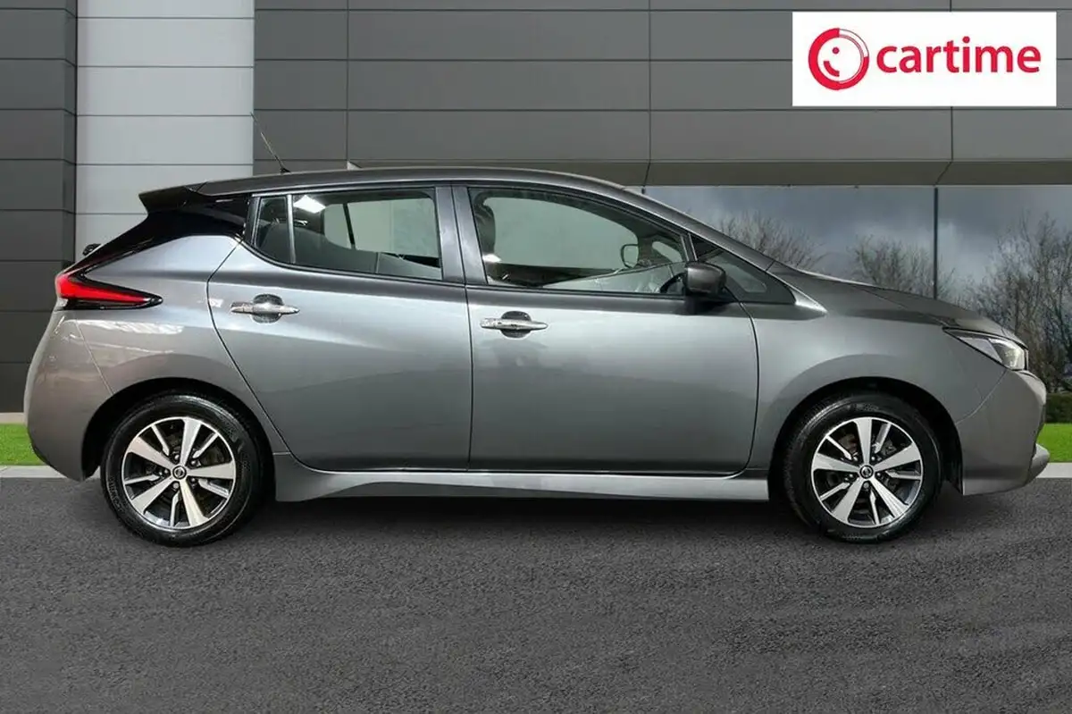 2022-nissan-leaf-e-acenta-big-1