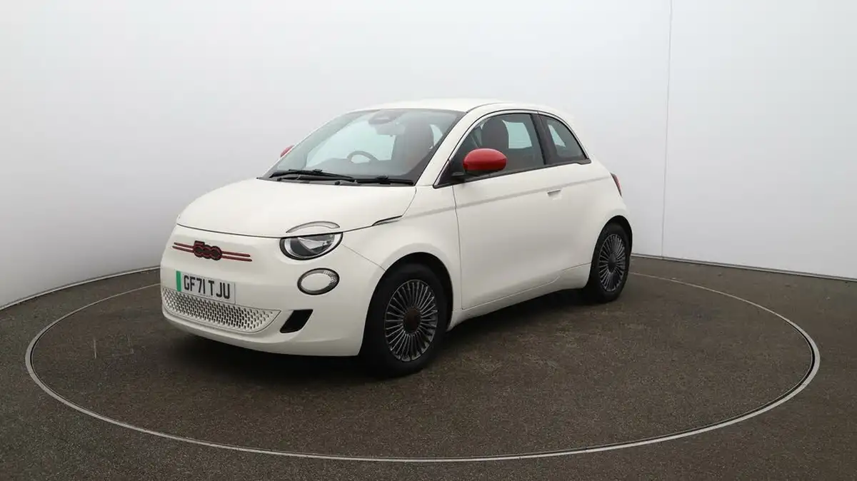 2021-fiat-500-e-red-117bhp-big-3