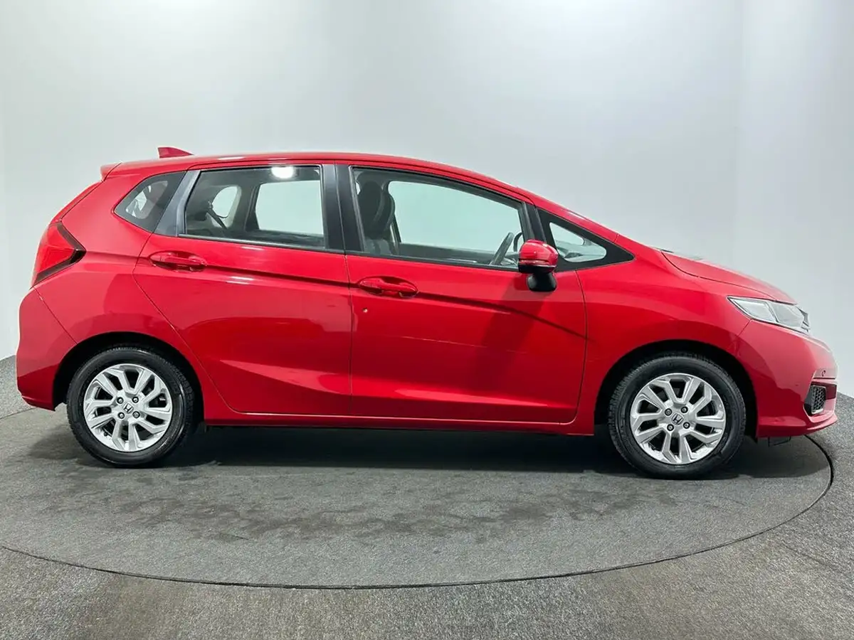 2019-honda-jazz-13-i-vtec-se-big-7