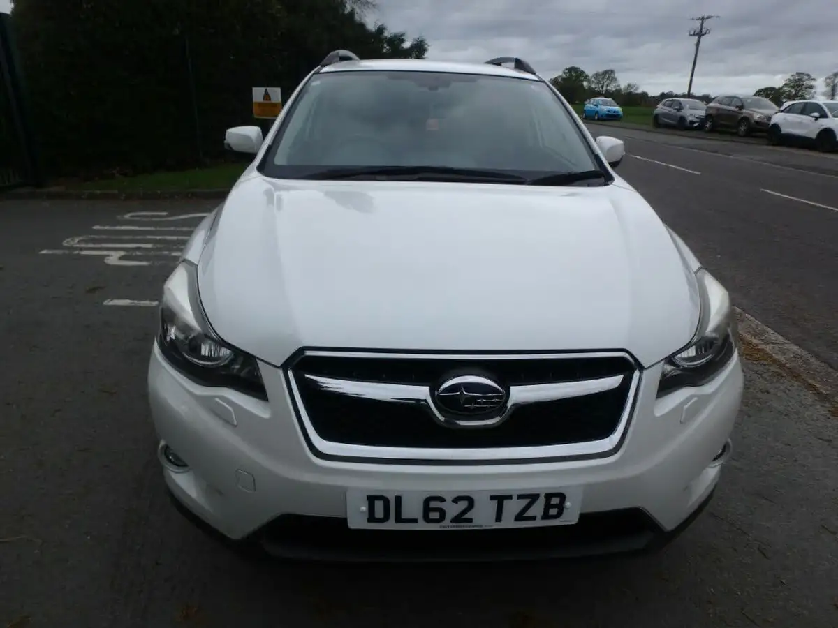 2012-subaru-xv-big-1