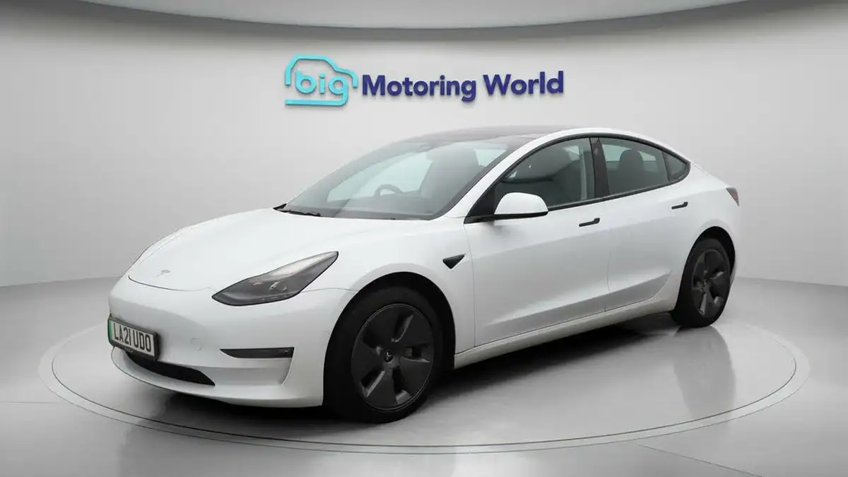 2021-tesla-model-3-e-long-range-4x4-big-3
