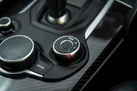 2017-alfa-romeo-giulia-29-biturbo-quadrifoglio-small-32