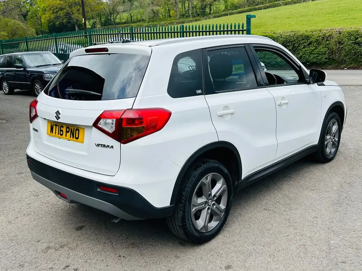 2016-suzuki-vitara-16-sz-t-big-8