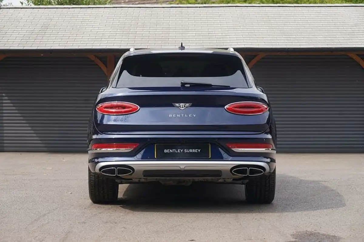 2024-bentley-bentayga-big-7