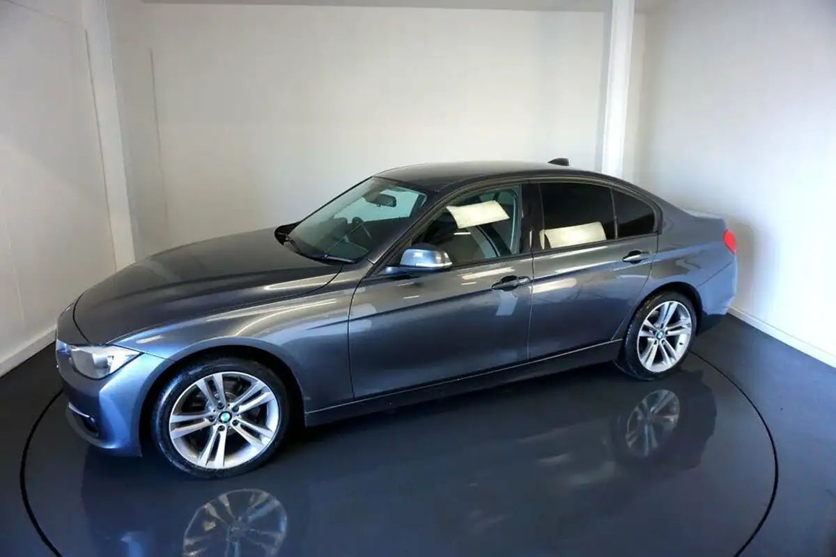 2013-bmw-3-series-20-320i-sport-184bhp-ss-saloon-4d-big-2
