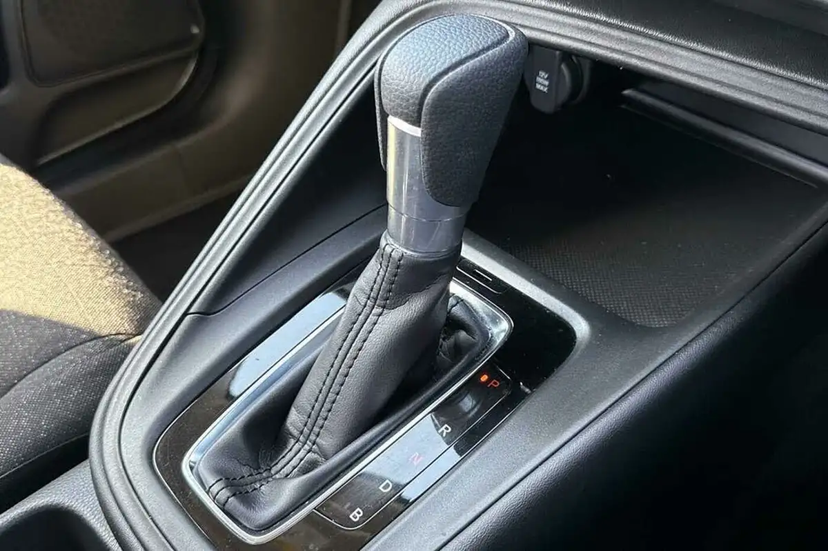 2024-honda-hr-v-15-i-mmd-elegance-big-17