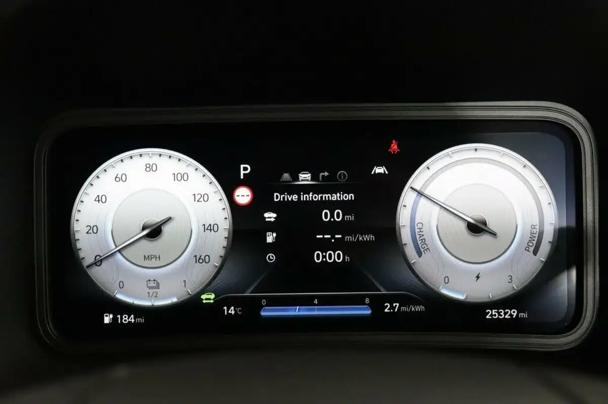 2022-hyundai-kona-e-premium-204ps-64kwh-7kw-obc-big-27